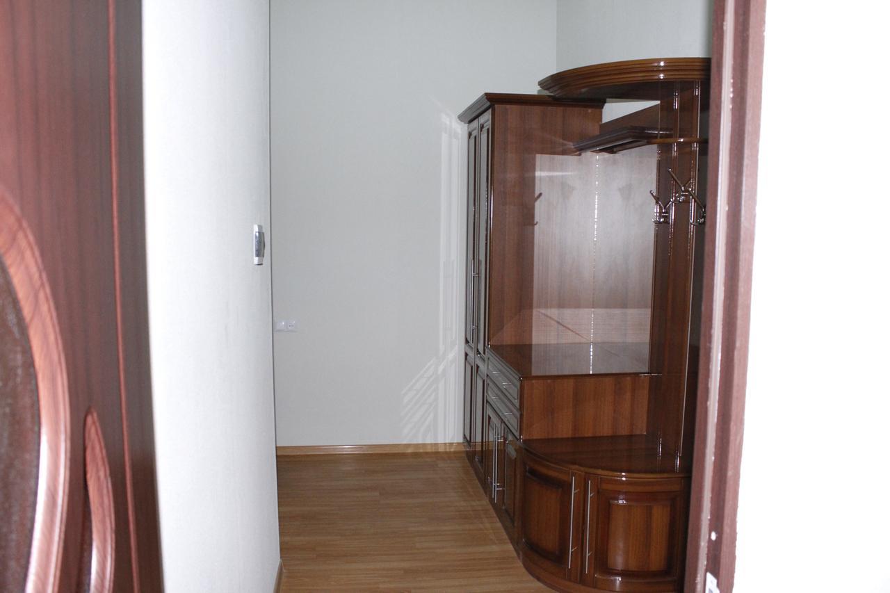 Hotel Fenix Complex Kapan Bagian luar foto