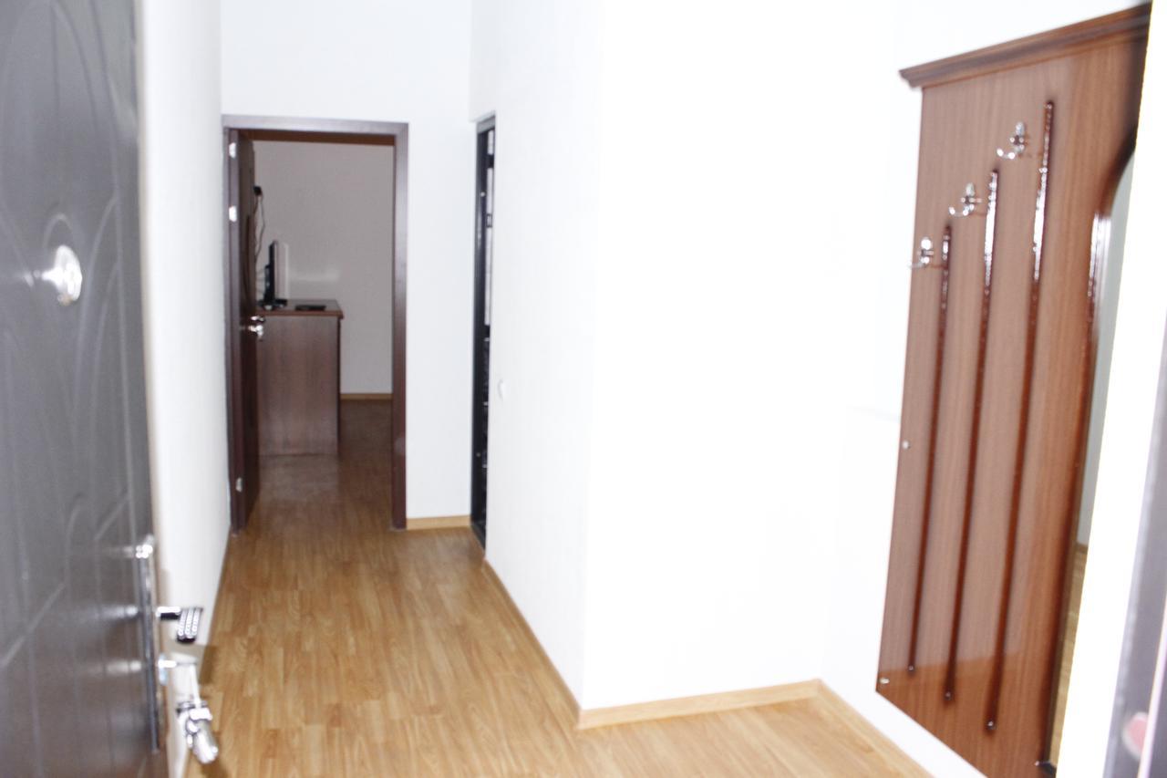 Hotel Fenix Complex Kapan Bagian luar foto