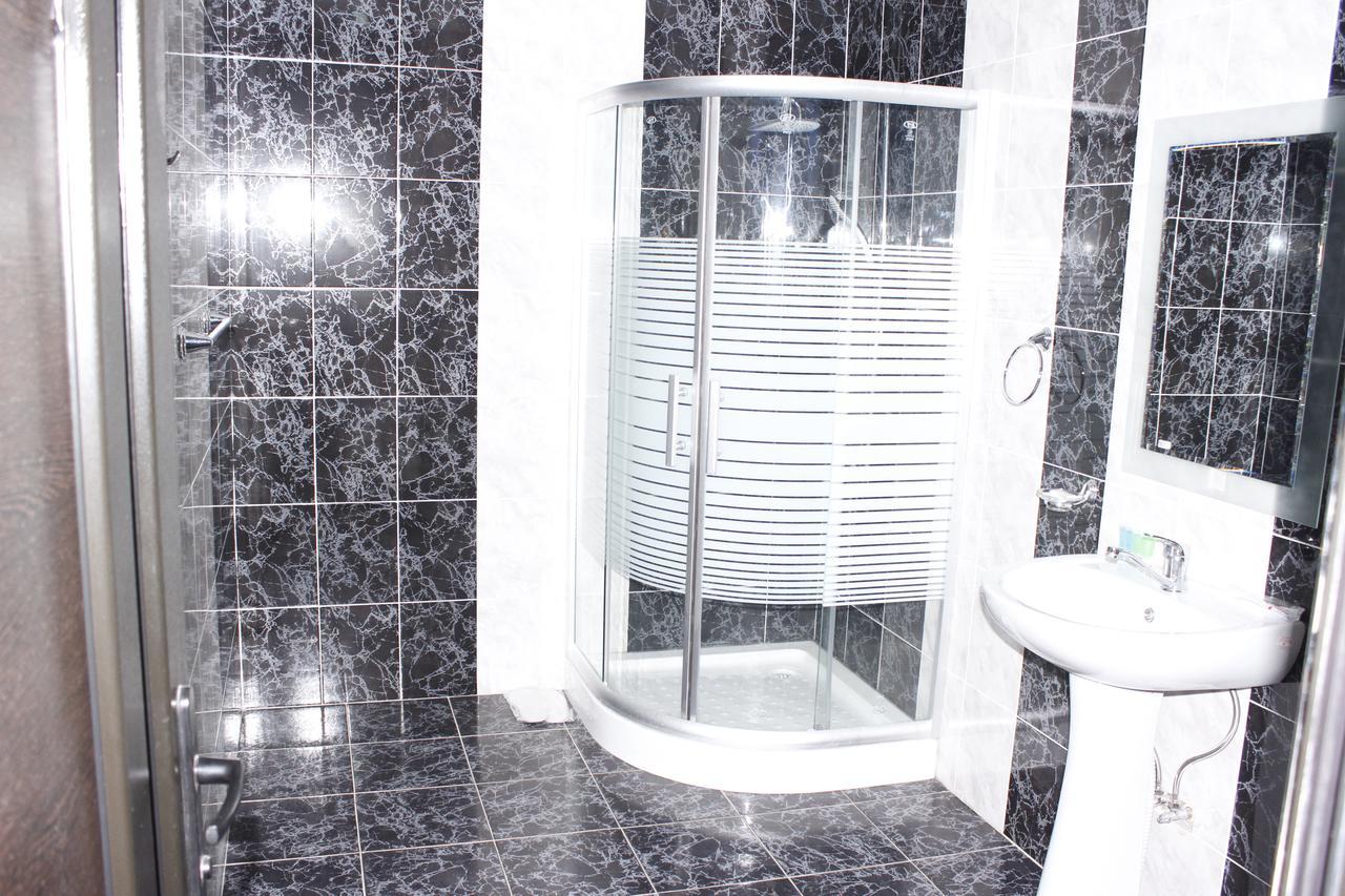 Hotel Fenix Complex Kapan Bagian luar foto